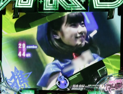 CRςAKB48 őV